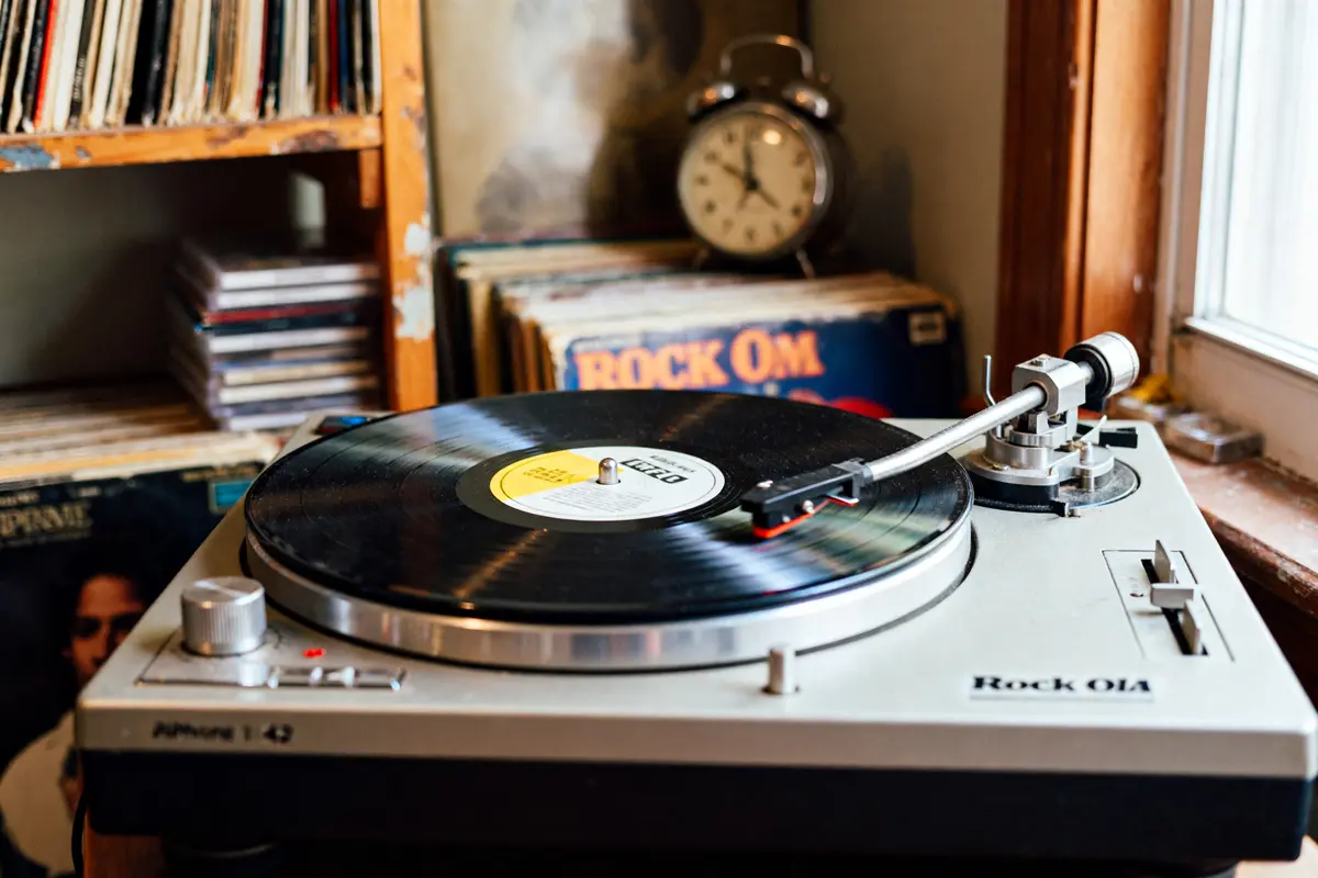 Rock Ola 1422 Converted to 45rpm: Easy 60-Cycle Jukebox Upgrade